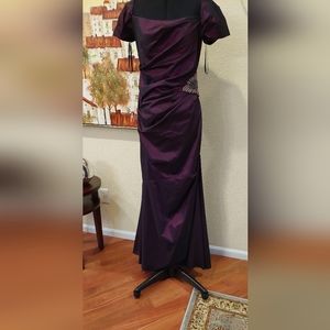 DAVID MEISTER  Plum Taffeta Beaded Ruched  Evening Gown -Sz 8 Silky Satiny Bling